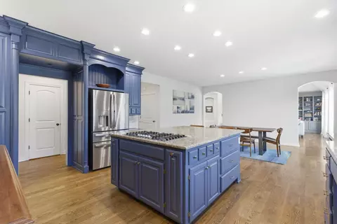 Kitchen - 5350 S Parklane Ave, Springfield, MO 65810 photo 6 of 7