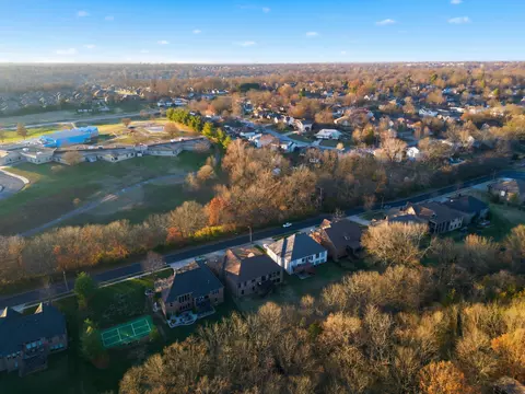 View/Area - 5350 S Parklane Ave, Springfield, MO 65810 photo 10 of 13