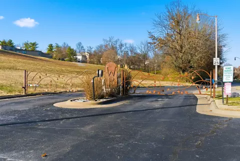 Exterior - 5350 S Parklane Ave, Springfield, MO 65810 photo 19 of 22