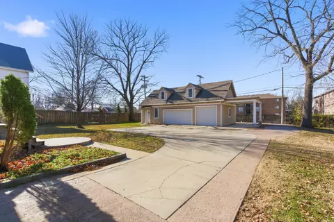 Exterior - 1215 N Benton Ave, Springfield, MO 65802 photo 7 of 8