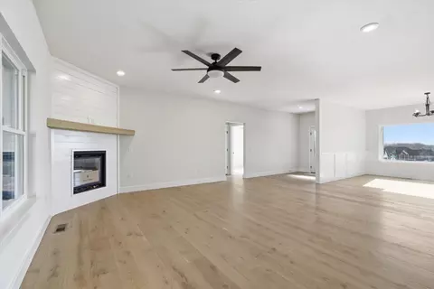 5569 E Wild Horse Dr, Springfield, MO 65802 photo 5