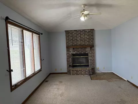 707 S Main St, Willard, MO 65781 photo 5