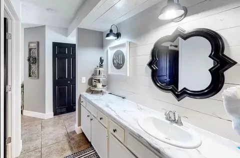 Bath - 16 Fall Creek Trl #3, Branson, MO 65616 photo 1 of 2
