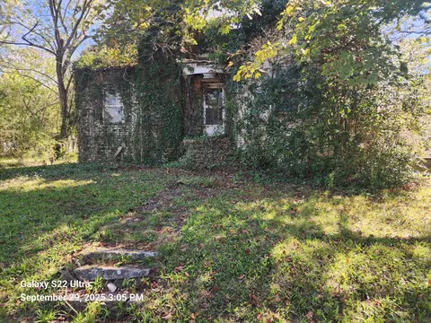 1218 W Main St, West Plains, MO 65775