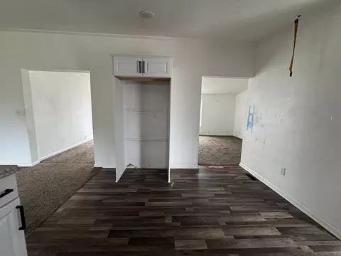 601 E Floral St, Nevada, MO 64772 photo 3