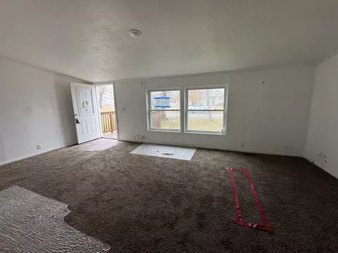 601 E Floral St, Nevada, MO 64772 photo 5