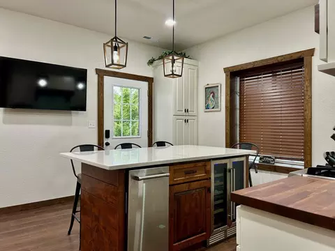 Kitchen - 710 County Road 328, Thayer, MO 65791 photo 5 of 8