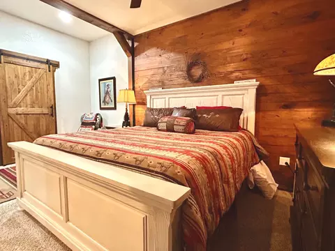Bedroom - 710 County Road 328, Thayer, MO 65791 photo 3 of 9