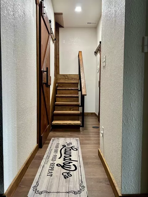 Entry Way - 710 County Road 328, Thayer, MO 65791 photo 2 of 3