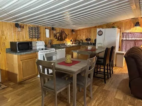 Kitchen - 710 County Road 328, Thayer, MO 65791 photo 7 of 8