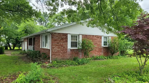 415 N Locust St, Marshfield, MO 65706 photo 3