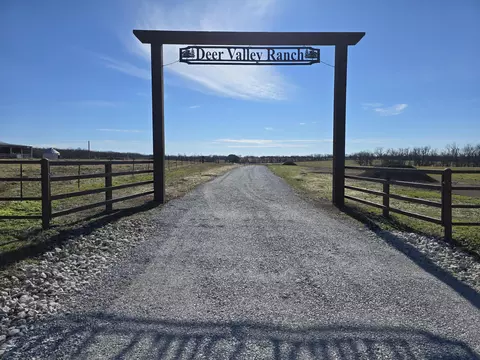 4285 N Deer Ranch Ln, Ash Grove, MO 65604