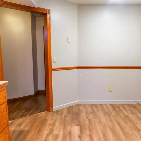 2831 N Garry St, Springfield, MO 65803 photo 16