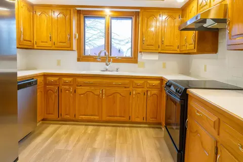 2831 N Garry St, Springfield, MO 65803 photo 4