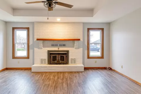 2831 N Garry St, Springfield, MO 65803 photo 3