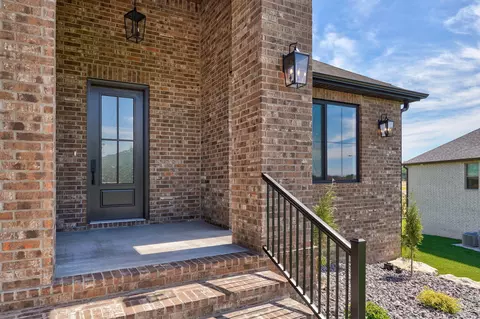 1709 N Waterstone Ave, Springfield, MO 65802 photo 12