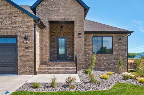 1709 N Waterstone Ave, Springfield, MO 65802 photo 11