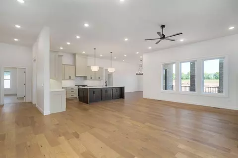 1709 N Waterstone Ave, Springfield, MO 65802 photo 15