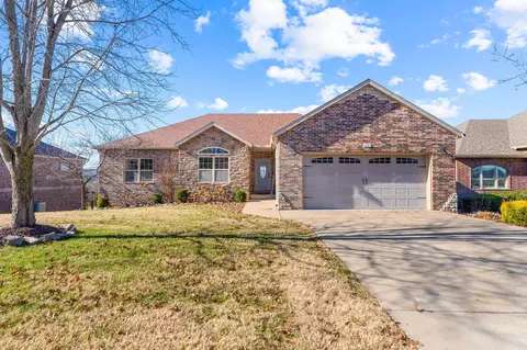 191 Greystone Dr, Hollister, MO 65672