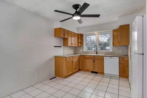 3231 W Farm Road 168, Springfield, MO 65807 photo 8