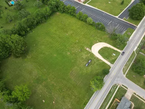 319 E Farm Rd 182, Springfield, MO 65810 photo 3