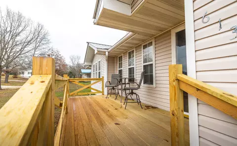 613 Joyner Ln, Mountain View, MO 65548 photo 2