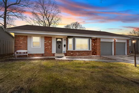 2463 S Westwood Ave, Springfield, MO 65807