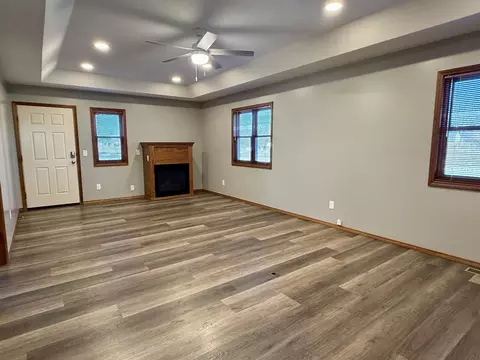 401 S West Ave, Republic, MO 65738 photo 8