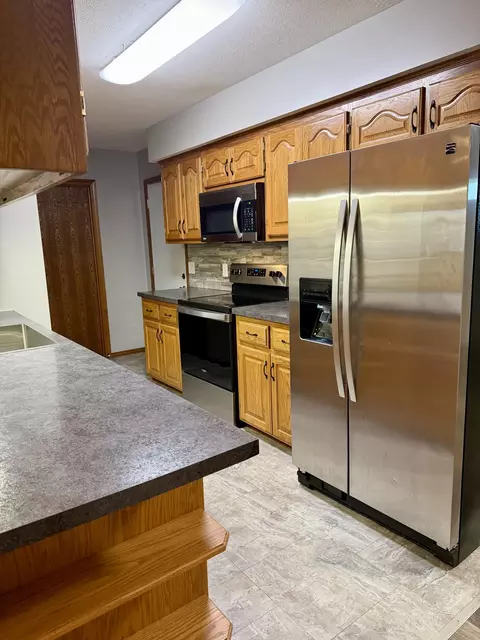401 S West Ave, Republic, MO 65738 photo 5