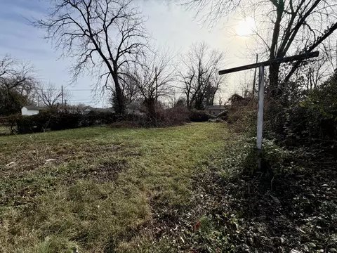 1420 E Livingston St, Springfield, MO 65803 photo 11