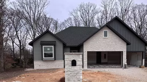 112 Three Pines Cir, Reeds Spring, MO 65737