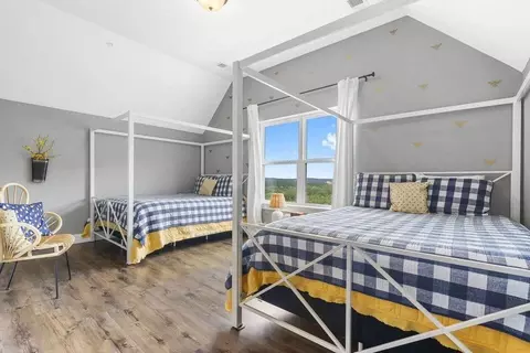 Bedroom - 155 Lakefront Dr, Branson, MO 65616 photo 3 of 7