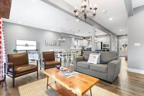 Living - 155 Lakefront Dr, Branson, MO 65616 photo 3 of 4