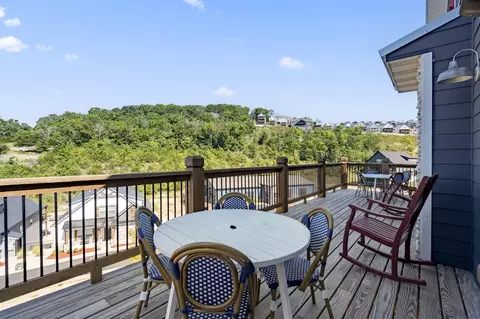 Exterior - 155 Lakefront Dr, Branson, MO 65616 photo 4 of 19