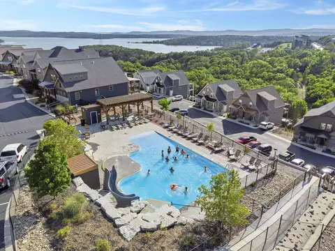 Exterior - 155 Lakefront Dr, Branson, MO 65616 photo 16 of 19