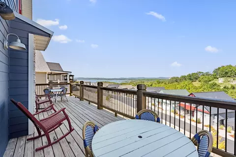 Exterior - 155 Lakefront Dr, Branson, MO 65616 photo 3 of 19