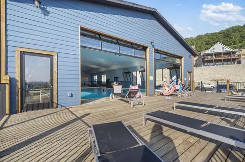 Exterior - 155 Lakefront Dr, Branson, MO 65616 photo 7 of 19