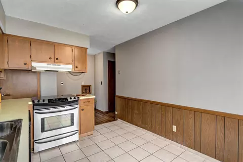 1938-40 E Madison St, Springfield, MO 65802 photo 20