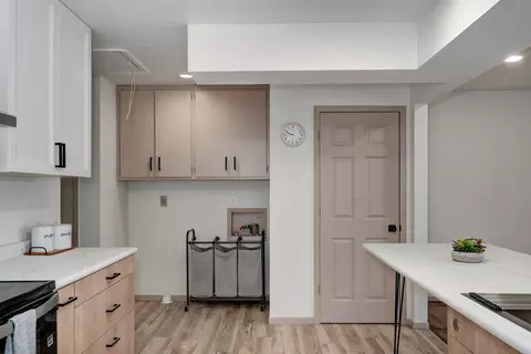 1938-40 E Madison St, Springfield, MO 65802 photo 10