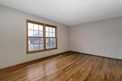 1938-40 E Madison St, Springfield, MO 65802 photo 16