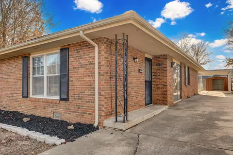 1938-40 E Madison St, Springfield, MO 65802 photo 15