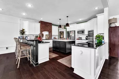Kitchen - 2123 Riverdale Rd, Ozark, MO 65721 photo 1 of 6