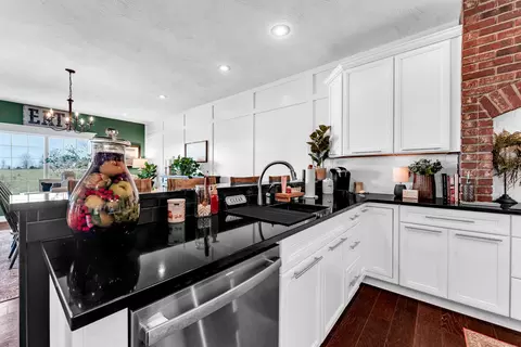 Kitchen - 2123 Riverdale Rd, Ozark, MO 65721 photo 5 of 6