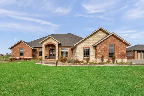 Exterior - 2123 Riverdale Rd, Ozark, MO 65721 photo 2 of 26