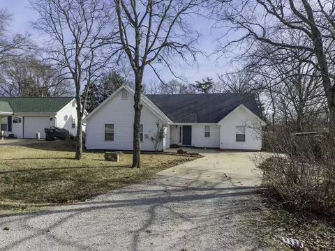 161 Eric Dr, Kirbyville, MO 65679