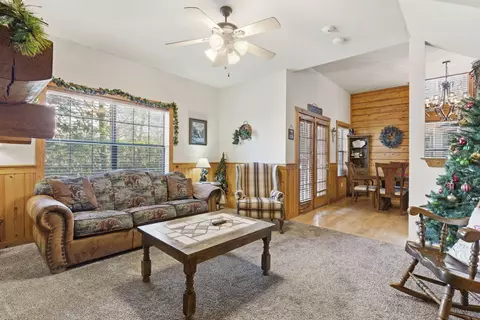 Living - 271 Oakridge Rd #1, Branson, MO 65616 photo 3 of 4