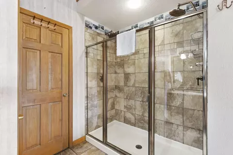 Bath - 271 Oakridge Rd #1, Branson, MO 65616 photo 4 of 4