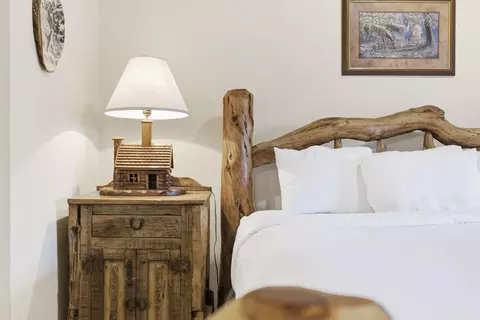 Bedroom - 271 Oakridge Rd #1, Branson, MO 65616 photo 6 of 8