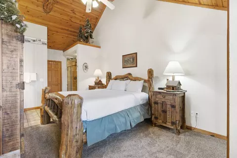 Bedroom - 271 Oakridge Rd #1, Branson, MO 65616 photo 7 of 8