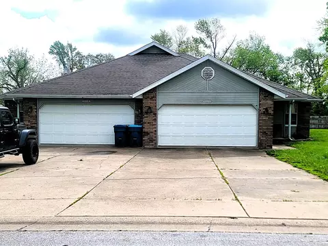 401 528 S Robert St, Nixa, MO 65714 photo 4